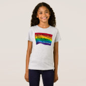 Kind Rainbow Pride Shirt "Weer geboren" (Voorkant volledig)