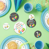 Kind van het lakkerkaartje voor een luchtballon confetti