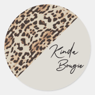 Kinda Bougie Beige Leopardprint Ronde Sticker