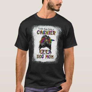 Kinda Busy is een kassier en een hond van moeder. T-shirt
