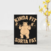 Kinda Fit Sorta Fat - Funny Gym Bear Weightlifting Kaart (Gele Bloem)
