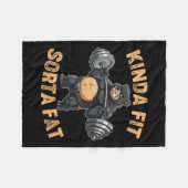 Kinda Fit Sorta Fat Funny Gym Bear Weightlifting W Fleece Deken (Voorkant (Horizontaal))