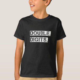 Kinder 10e verjaardag met dubbele cijfers voor een t-shirt