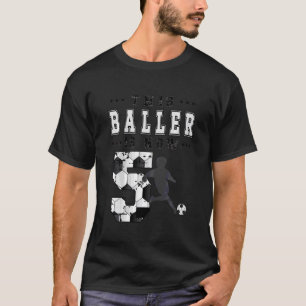 Kinder 5e verjaardag Voetbal 5 jaar oude Voetbal T-shirt