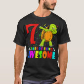 Kinder 7e verjaardag Dabbing Turtle 7 jaar T-shirt (Voorkant)