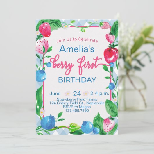 Kinder Berry First Birthday Uitnodiging aardbei (Staand voorkant)