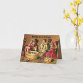 kinder bobbing voor appels Halloween Kaart (Gele Bloem)