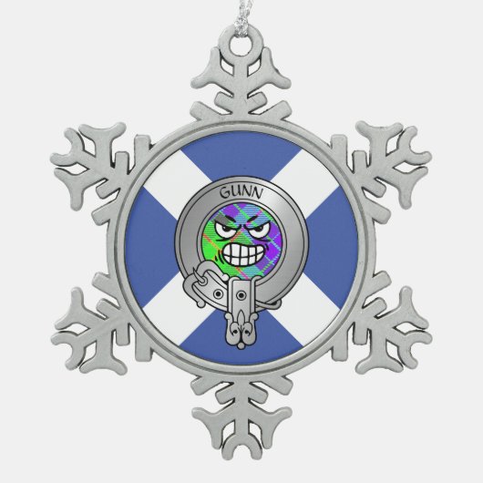 Kinder Clan Gunn Crest & Tartan op Saltire Snowfla Tin Sneeuwvlok Ornament (Voorkant)