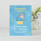 Kinder Cute Hippo met een blauwe Cupcake Birthday  Kaart (Staand voorkant)