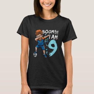 Kinder Dabbing Verjaardagsjongen Voetbal 9e Verjaa T-shirt