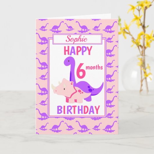 Kinder Dinosaurus 6 maanden Verjaardag Roze Kaart (Gele Bloem)
