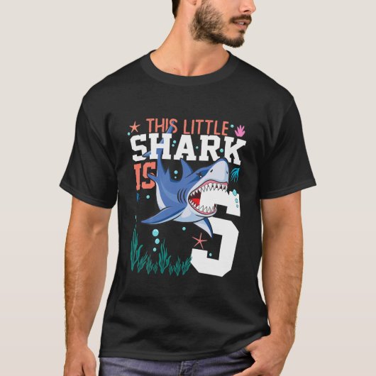 Kinder dragende 5 jaar oud t-shirt (Voorkant)