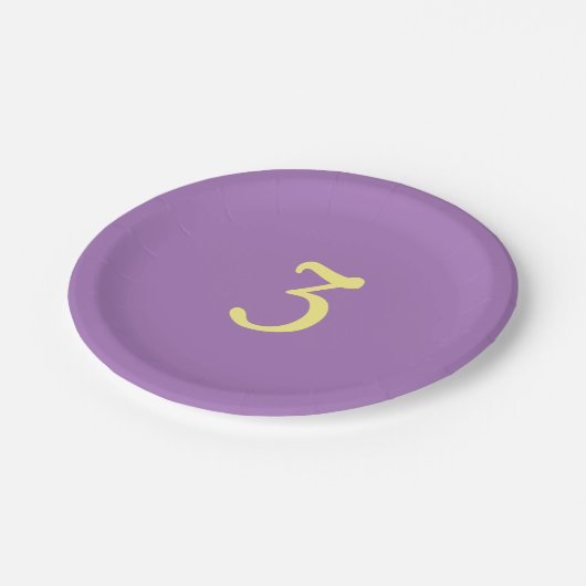 Kinder Drie Paarse Geel Papieren Bordje (Gekanteld)