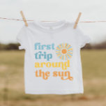 Kinder eerste reis rond de zon T-shirt<br><div class="desc">Reis rond het Sun T-shirt</div>