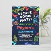 Kinder Escape Room Verjaardagsfeestuitnodiging Kaart (Staand voorkant)