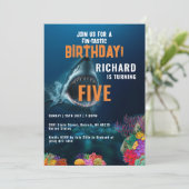 Kinder Fin-Tastic Kleurrijke Haaien Verjaardagsfee Kaart (Staand voorkant)