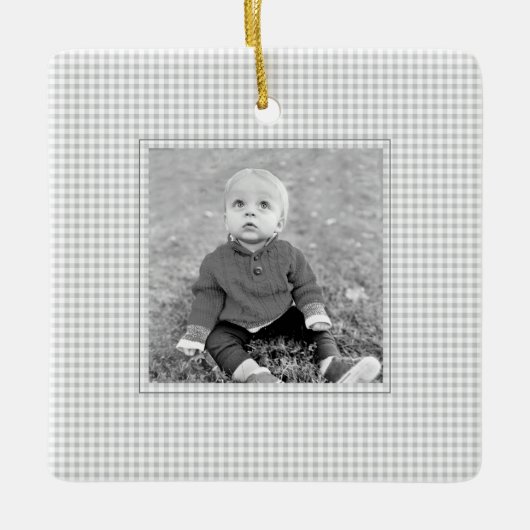 Kinder FOTO NAAM JAAR Grijs Gingham Jaarlijks Fun Keramisch Ornament (Voorkant)
