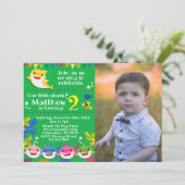 Kinder gele regenbooghaai verjaardagsfoto kaart (Staand voorkant)