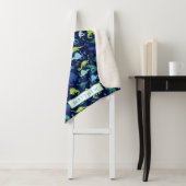 Kinder gepersonaliseerd dinosaurusblauw-buspatroon sherpa deken (In situ)