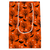 Kinder Halloween Black Bats Creepy Old Tree Medium Cadeauzakje (Achterkant)