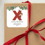 Kinder Initiaal X Kerst Vierkante Sticker<br><div class="desc">Geef deze kerst het geschenk van gepersonaliseerde charme! Onze monogram stickers,  met de elf van de Kerstman die zich achter de letter X verbergt,  zijn een unieke en doordachte manier om je liefde te shows. Personaliseer met een naam,  jaar en een hartelijke groet. Laat uw kerstcadeaus opvallen!</div>