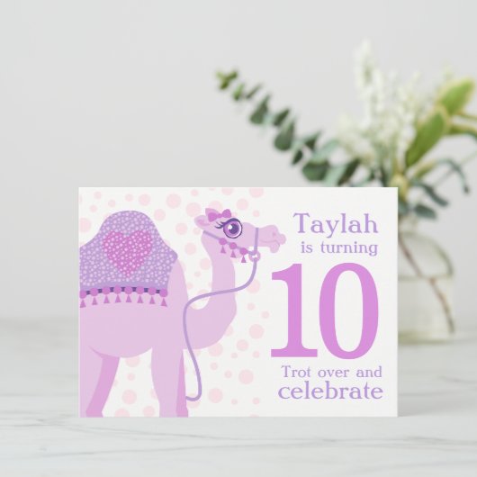 Kinder kameel rijden 10e verjaardag uitnodigen kaart (Staand voorkant)