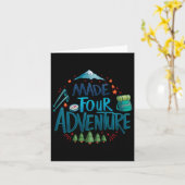 Kinder Maakte Vier Avontuur 4e Verjaardag Party Ca Kaart (Gele Bloem)