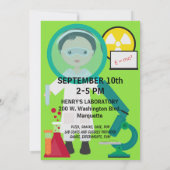 Kinder Mad Scientist Science Lab Verjaardagsuitnod Kaart (Achterkant)