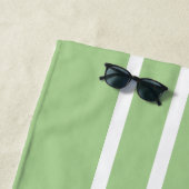 Kinder minimalistische groene en marineblauwe jong strandlaken (In situ)