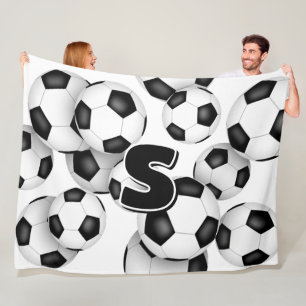 kinder monogram boven gigantische voetballen fleece deken
