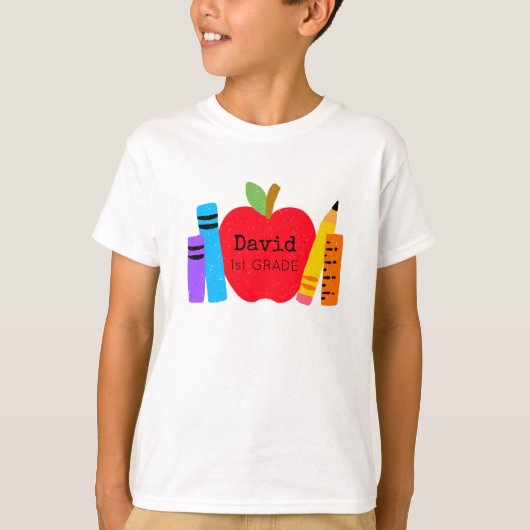 Kinder NAAM School GRADE Apple Boeken Potloden Fun T-shirt (Voorkant)