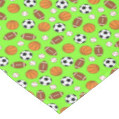 Kinder ongeval bij sportpartij tafelkleed (Gekanteld)