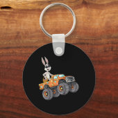 Kinder Paaskonijn Rijden Monster Truck Fun Boys G Sleutelhanger (Achterkant)