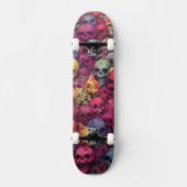 Kinder Rainbow Skulls Skateboard van Claire Firley (Voorkant)