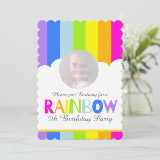 Kinder regenboog foto cloud 5e verjaardag uitnodig kaart (Staand voorkant)