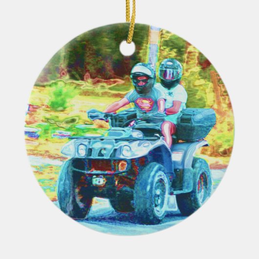 Kinder Riding ATV All Terrain Vehicle on Road Keramisch Ornament (Voorkant)