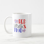 Kinder rood wit en twee 2e verjaardag 4 juli in koffiemok (Links)