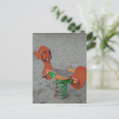 Kinder Sinaasappel Dog Speelgoed in zand Briefkaart (Staand voorkant)