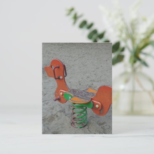 Kinder Sinaasappel Dog Speelgoed in zand Briefkaart (Staand voorkant)