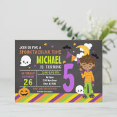 Kinder uitnodiging tot geboorte van Halloween - We (Staand voorkant)