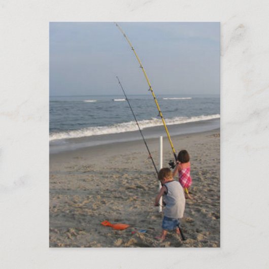 Kinder visserij op het strand briefkaart (Voorkant)