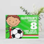 Kinder Voetbal / football Groene Verjaardagsuitnod Kaart (Staand voorkant)