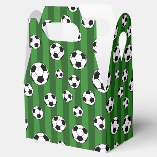 Kinder Voetbal Patroon op Groene Strepen Verjaarda Bedankdoosjes (Geopend)
