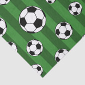 Kinder Voetbal Patroon op Groene Strepen Verjaarda Tissuepapier (Detail)