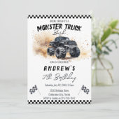 Kinder zwarte monstertrucks zijn jarig kaart (Staand voorkant)