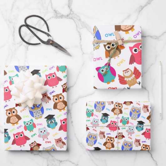 Kinderachtig naadloos patroon met schattige uilen  inpakpapier vel (Voorkant)