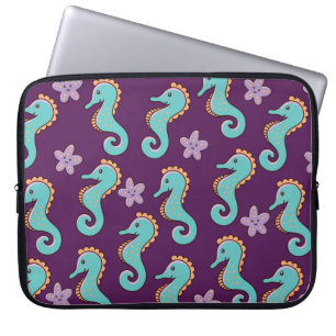 kinderachtig zeemiepend patroon met zeepaardjes  laptop sleeve
