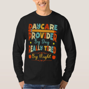 Kinderdagverblijf Medewerker Overdag Moe 's Nachts T-shirt