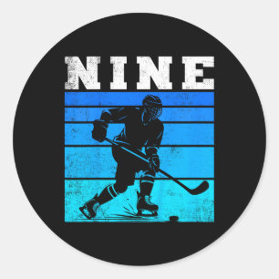 Kinderen 9e verjaardag IJshockey Jongen En Gil Nin Ronde Sticker