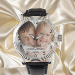Kinderen aangepaste foto namen jaar vader horloge<br><div class="desc">Voeg je eigen favoriete foto toe. Zwarte cijfers. Een witte foto overlay. Personaliseer en voeg hun namen en jaar toe,  zwarte letters. Perfect voor je vader,  pa.</div>